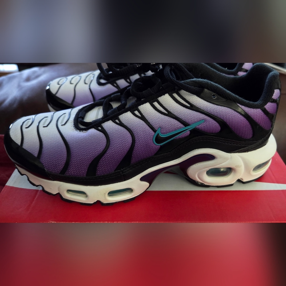 Nike AIR MAX PLUS (GS) Black/Purple/Teal 4Y Sneakers